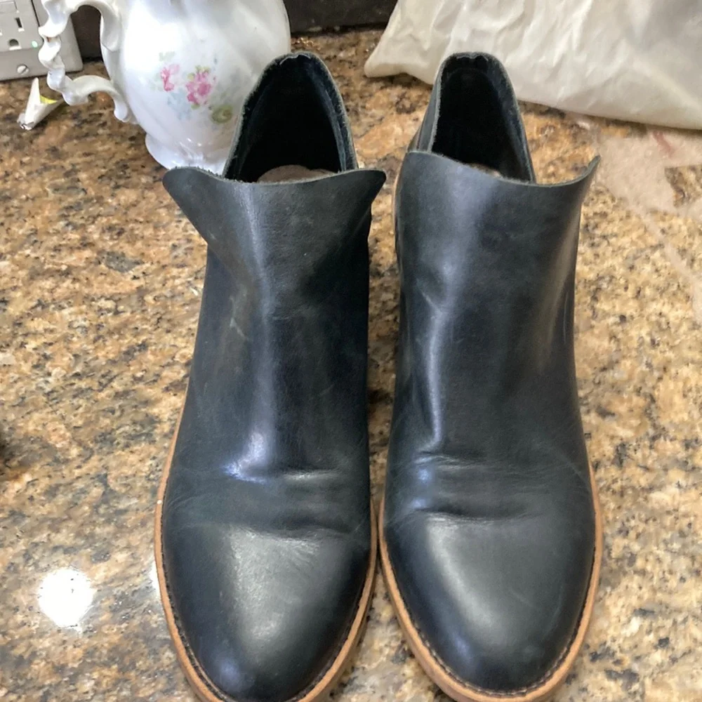 Kelsi‎ Dagger booties